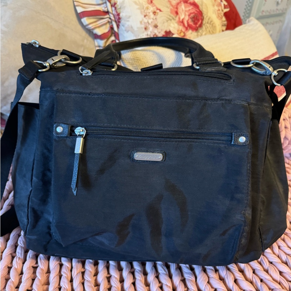 Baggallini Modern Avenue Tote